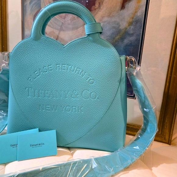 Tiffany & Co. Please Return to Tiffany Blue Medium Heart Bag - Picture 5 of 5